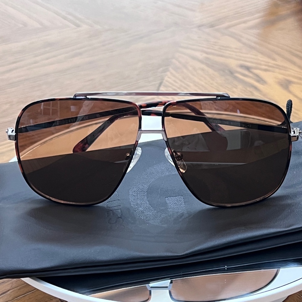 Guess Brown Aviator Sunglasses